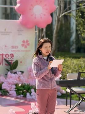 自由”唤醒城市春日仪式感凯发K8首页登录以“躺平(图6)